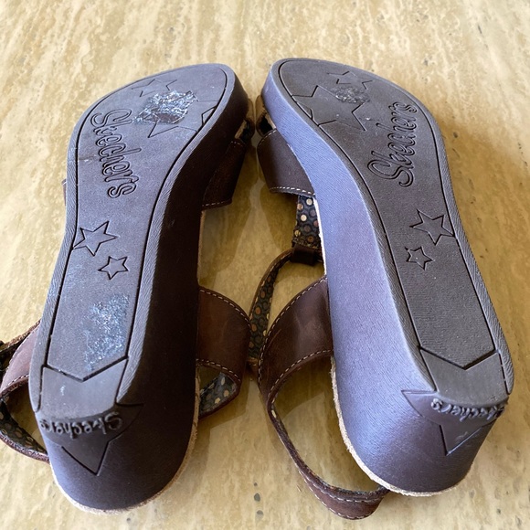 Sketchers sandals Size 8 - Picture 5 of 5